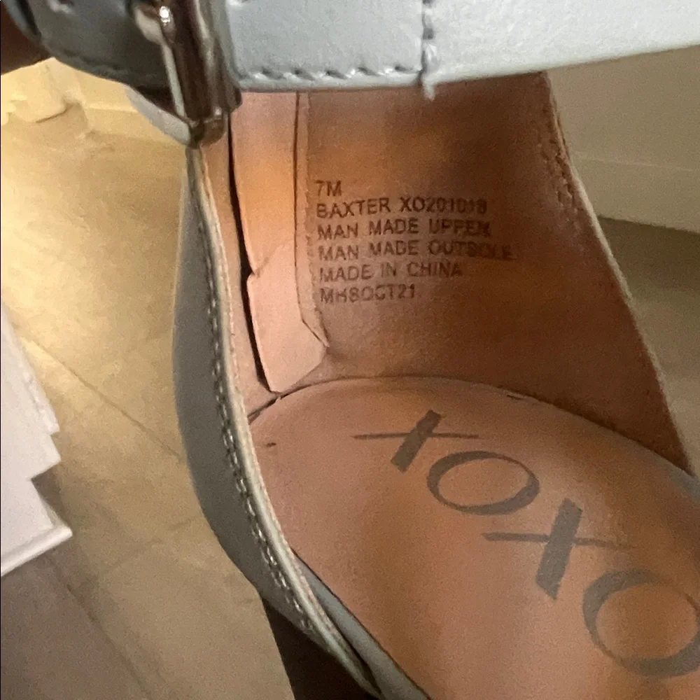 XOXO Pale Blue Crisscross Heeled Sandals Size 7 - Picture 9 of 11